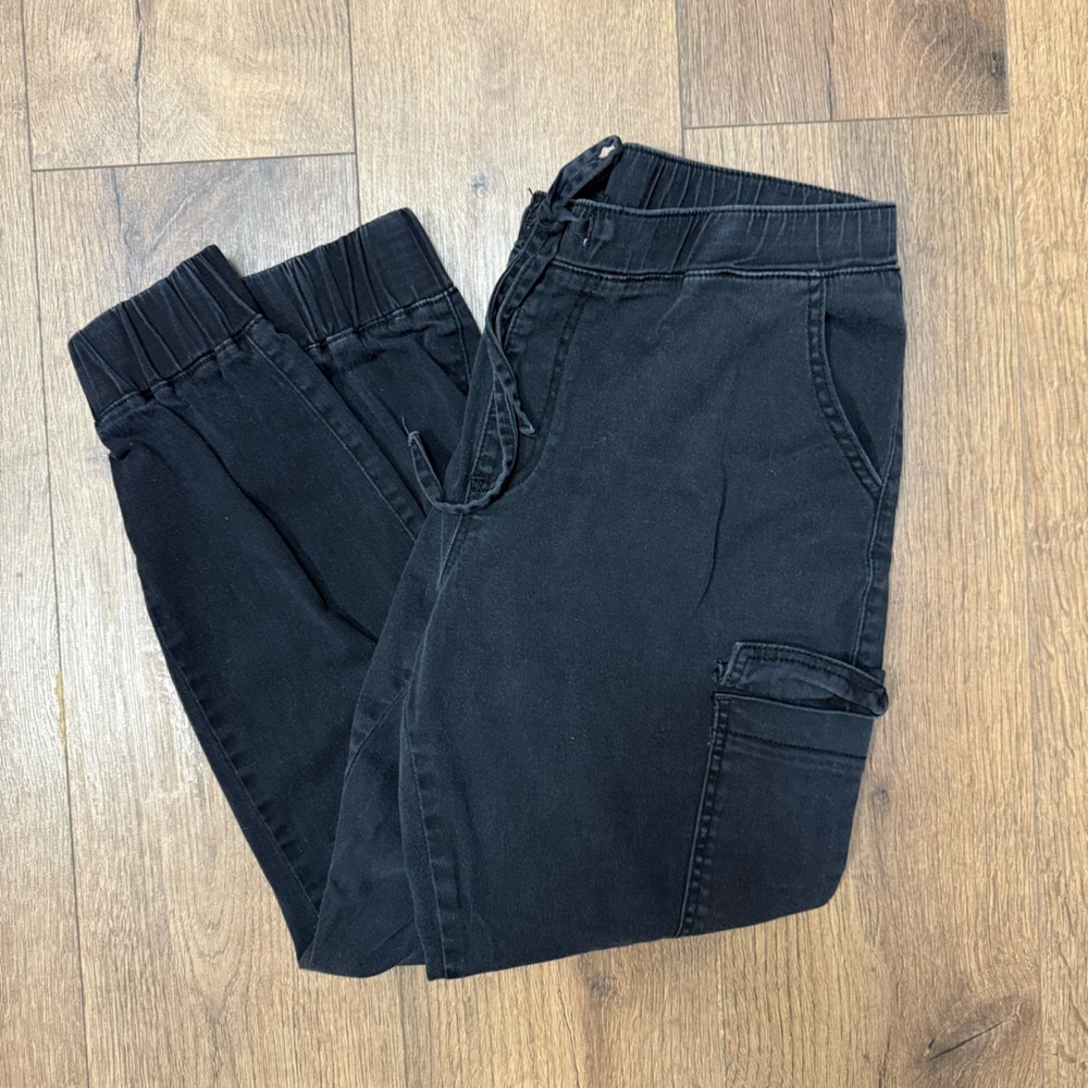ALMOST FAMOUS black‎ jogger style jeans